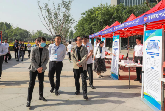 河南財(cái)經(jīng)政法大學(xué)成功舉辦2023工程管理及相關(guān)行業(yè)校園雙選會(huì)695